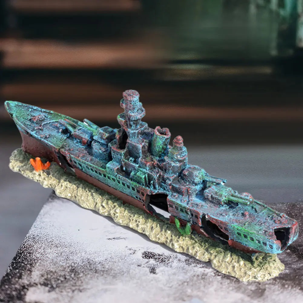 Aquarium Resin Sunken Pirate Ship Reusable Creative Warship Wreckage Warship Ornament for Fish Tank Cave Decor Accessories